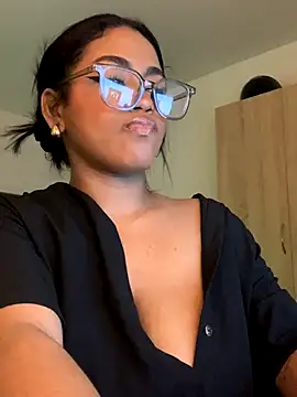 Dahiana Giil online show from 09/19/25, 04:36