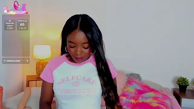 Snapshot of naomy_68 chatting on 09/11/25, 03:17 naomy 68 online show from 09/11/25, 03:17