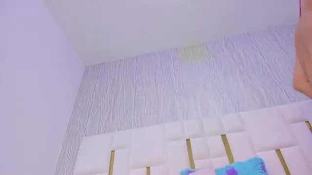 hillary uckerman  online show from 11/30/25, 11:25