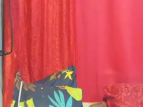 Snapshot of hotchubby88 chatting on 04/12/26, 12:37 hotchubby88 online show from 04/12/26, 12:37