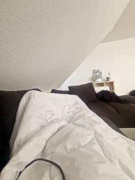 DerechteJunge online show from 02/15/26, 08:46