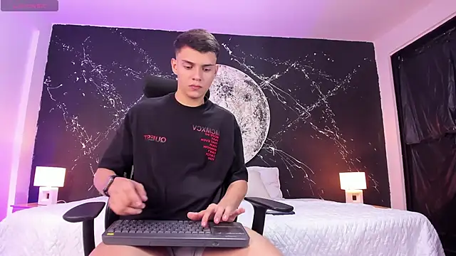 JacobRoberts1 online show from 03/08/25, 04:45