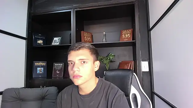 JacobRoberts1 online show from 09/10/25, 02:50