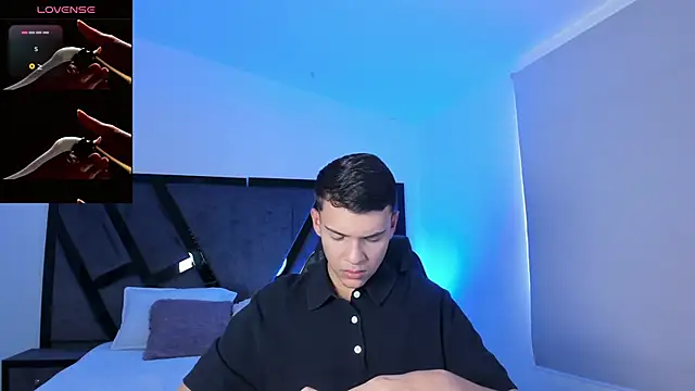 JacobRoberts1 online show from 10/04/25, 08:51