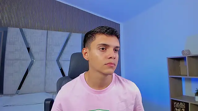 JacobRoberts1 online show from 10/10/25, 08:08