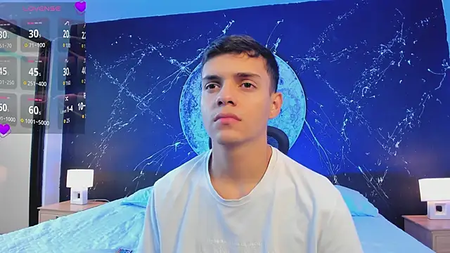 JacobRoberts1 online show from 10/12/25, 07:46