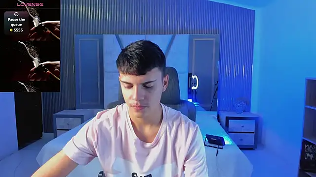 JacobRoberts1 online show from 10/15/25, 09:04