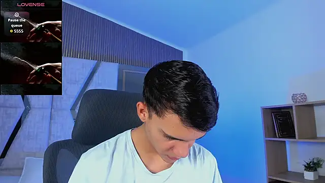 JacobRoberts1 online show from 10/16/25, 08:43