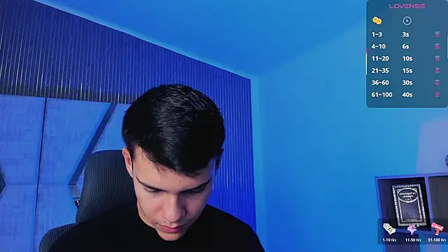 JacobRoberts1 online show from 10/21/25, 08:20