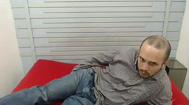 Snapshot of JhonTorres018 chatting on 03/01/25, 10:21 JhonTorres018 online show from 03/01/25, 10:21