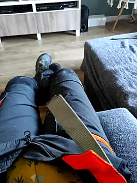 Snapshot of stfbi chatting on 02/28/25, 03:59 stfbi online show from 02/28/25, 03:59