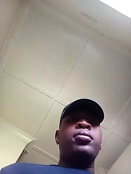 Snapshot of bosszonke123 chatting on 02/22/25, 11:13 bosszonke123 online show from 02/22/25, 11:13