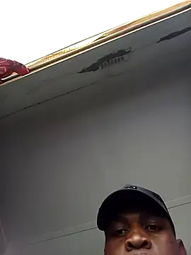 Snapshot of bosszonke123 chatting on 02/26/25, 02:03 bosszonke123 online show from 02/26/25, 02:03