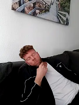 xXCR07xX online show from 02/23/25, 08:39