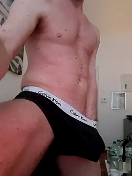 xXCR07xX online show from 02/28/25, 07:37