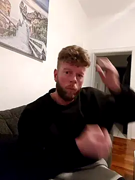 xXCR07xX online show from 03/02/25, 05:47