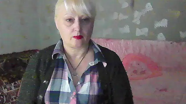 Snapshot of NikolinaBounty chatting on 02/16/25, 03:59 NikolinaBounty online show from 02/16/25, 03:59