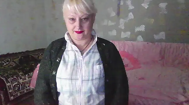 Snapshot of NikolinaBounty chatting on 02/16/25, 09:48 NikolinaBounty online show from 02/16/25, 09:48