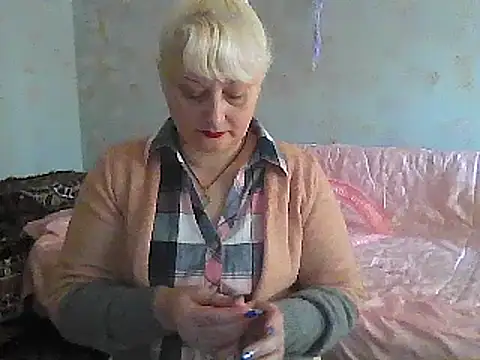 Snapshot of NikolinaBounty chatting on 02/21/25, 11:55 NikolinaBounty online show from 02/21/25, 11:55