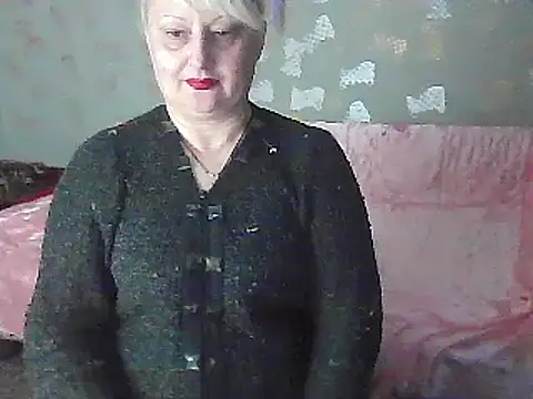 Snapshot of NikolinaBounty chatting on 03/06/25, 06:37 NikolinaBounty online show from 03/06/25, 06:37