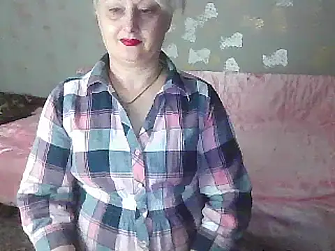 Snapshot of NikolinaBounty chatting on 03/07/25, 06:43 NikolinaBounty online show from 03/07/25, 06:43