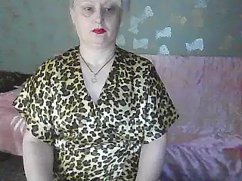 Snapshot of NikolinaBounty chatting on 03/11/25, 06:08 NikolinaBounty online show from 03/11/25, 06:08