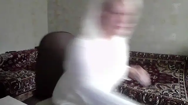 Snapshot of NikolinaBounty chatting on 10/08/25, 06:22 NikolinaBounty online show from 10/08/25, 06:22