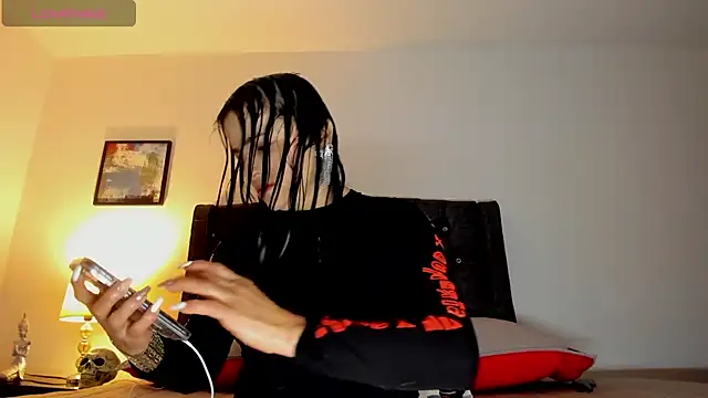 Snapshot of Skay_Hot chatting on 12/30/24, 03:14 Skay Hot online show from 12/30/24, 03:14