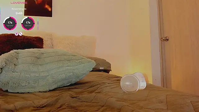 Skay Hot online show from 03/22/26, 12:14