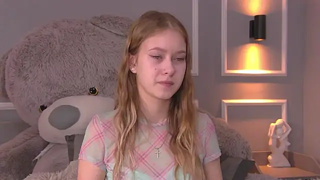 EveMundie online show from 03/02/25, 10:14