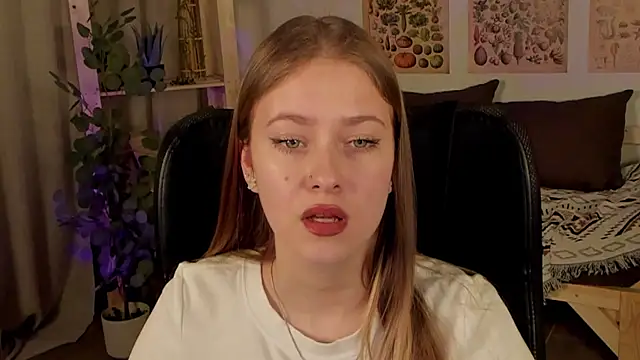 EveMundie online show from 03/19/25, 03:40