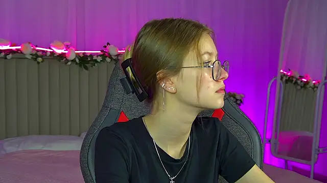 EveMundie online show from 09/10/25, 06:24