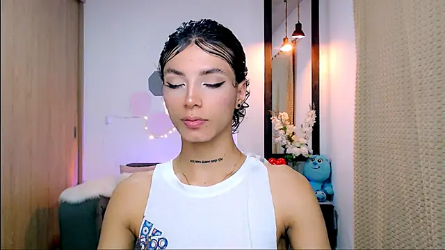 nilam valker online show from 03/21/25, 02:50