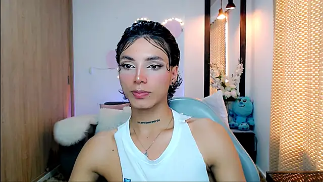 nilam valker online show from 03/22/25, 07:42