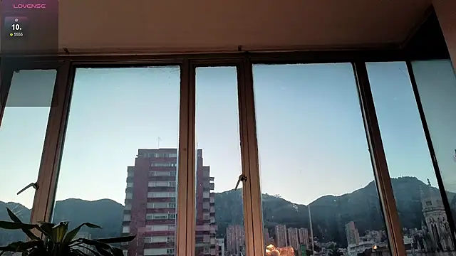 Ivanna West online show from 10/23/25, 10:47