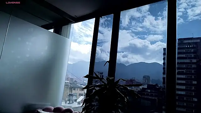 Ivanna West online show from 10/26/25, 01:28