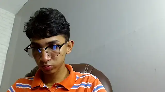 Snapshot of Martin_Linares chatting on 02/27/25, 06:09 Martin Linares online show from 02/27/25, 06:09