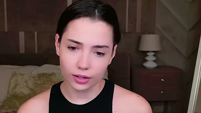 Snapshot of Alice_Deleon chatting on 09/22/25, 05:53 Alice Deleon online show from 09/22/25, 05:53