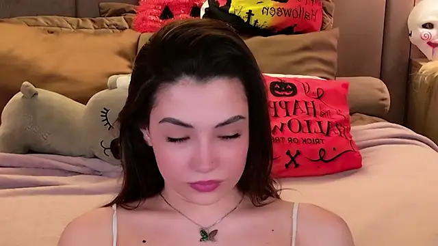 Snapshot of Alice_Deleon chatting on 11/02/25, 11:01 Alice Deleon online show from 11/02/25, 11:01