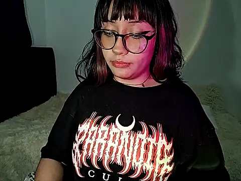 Snapshot of blue_katt chatting on 03/13/25, 10:05 blue katt online show from 03/13/25, 10:05