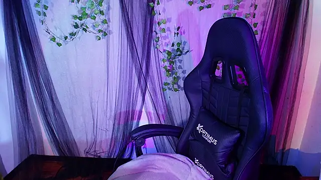 Snapshot of blue_katt chatting on 02/02/26, 11:14 blue katt online show from 02/02/26, 11:14