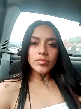 Snapshot of Emily_sharlot chatting on 02/23/25, 08:44 Emily sharlot online show from 02/23/25, 08:44