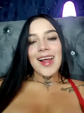 Snapshot of Emily_sharlot chatting on 03/22/25, 06:14 Emily sharlot online show from 03/22/25, 06:14