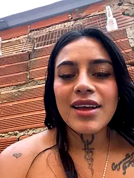 Snapshot of Emily_sharlot chatting on 10/02/25, 09:00 Emily sharlot online show from 10/02/25, 09:00