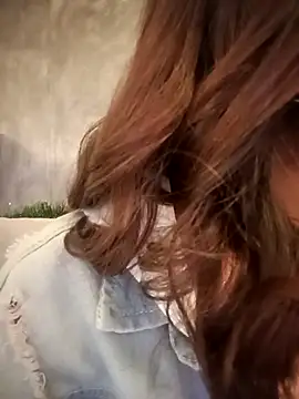 Snapshot of EmmaSulivan chatting on 11/26/25, 11:44 EmmaSulivan online show from 11/26/25, 11:44