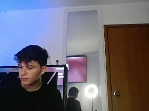 Smith boy 25 online show from 02/22/25, 01:00