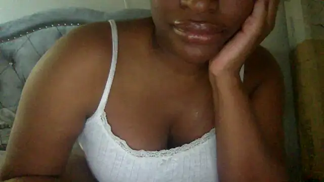 Snapshot of icedcoffeex chatting on 02/12/26, 09:43 icedcoffeex online show from 02/12/26, 09:43