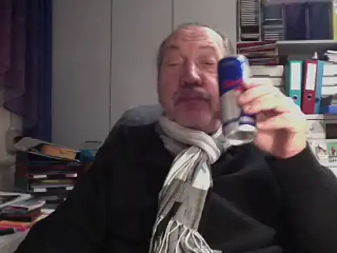 HMStraps01 online show from 01/15/25, 03:50