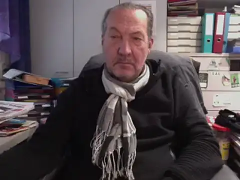 HMStraps01 online show from 01/16/25, 01:36