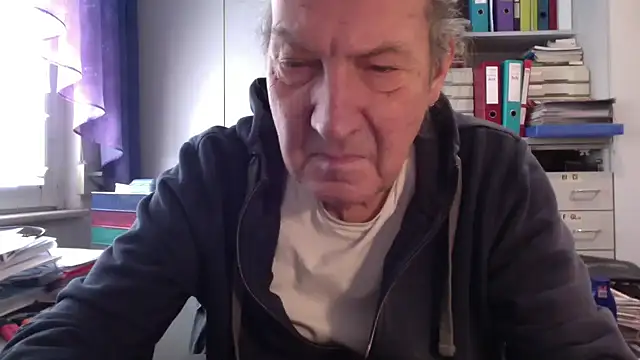 HMStraps01 online show from 03/04/25, 12:55